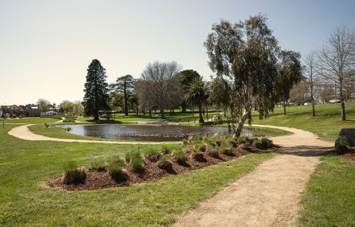 Eureka Gardens image, showing path and lake features