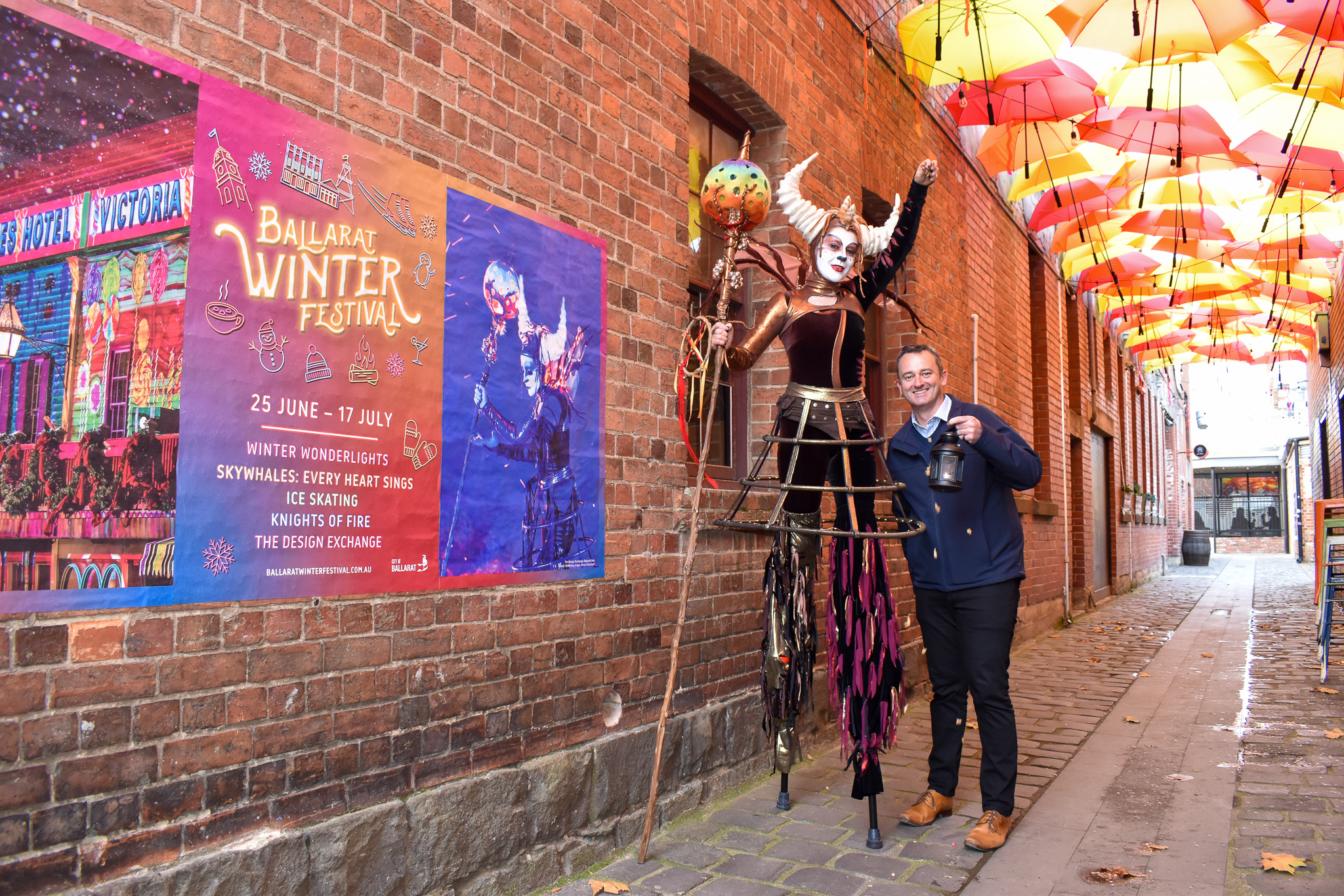 Mayor of Ballarat Cr Daniel Moloney in Hop Lane with Beyond Dark performer