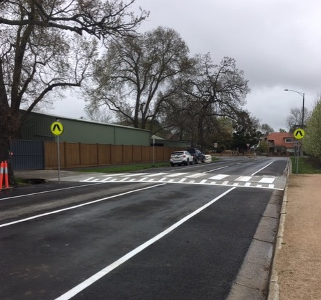 New pedestrian crossing in Wendouree Parade