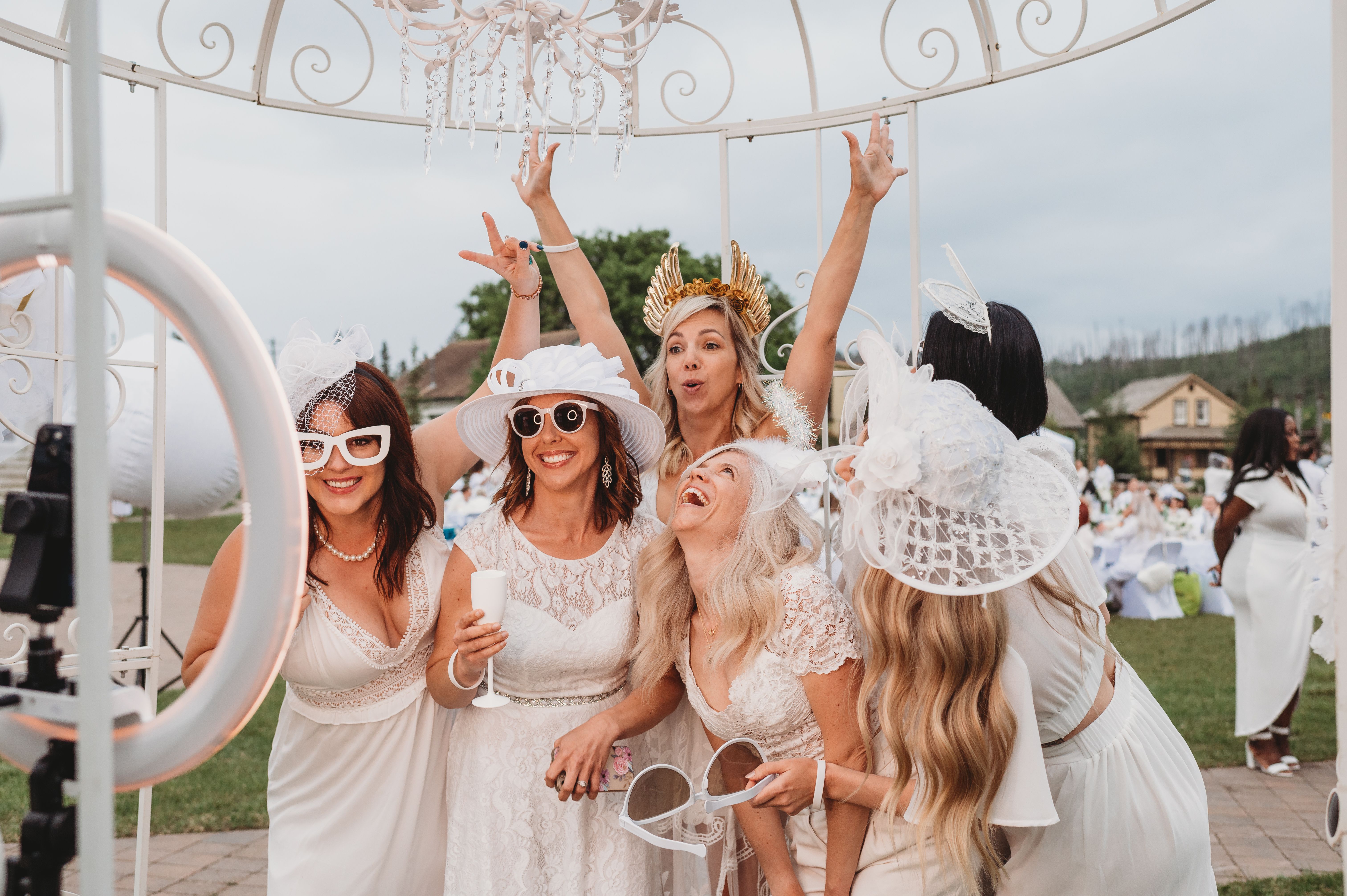 Ballarat has secured worldwide dining phenomenon Diner en Blanc.