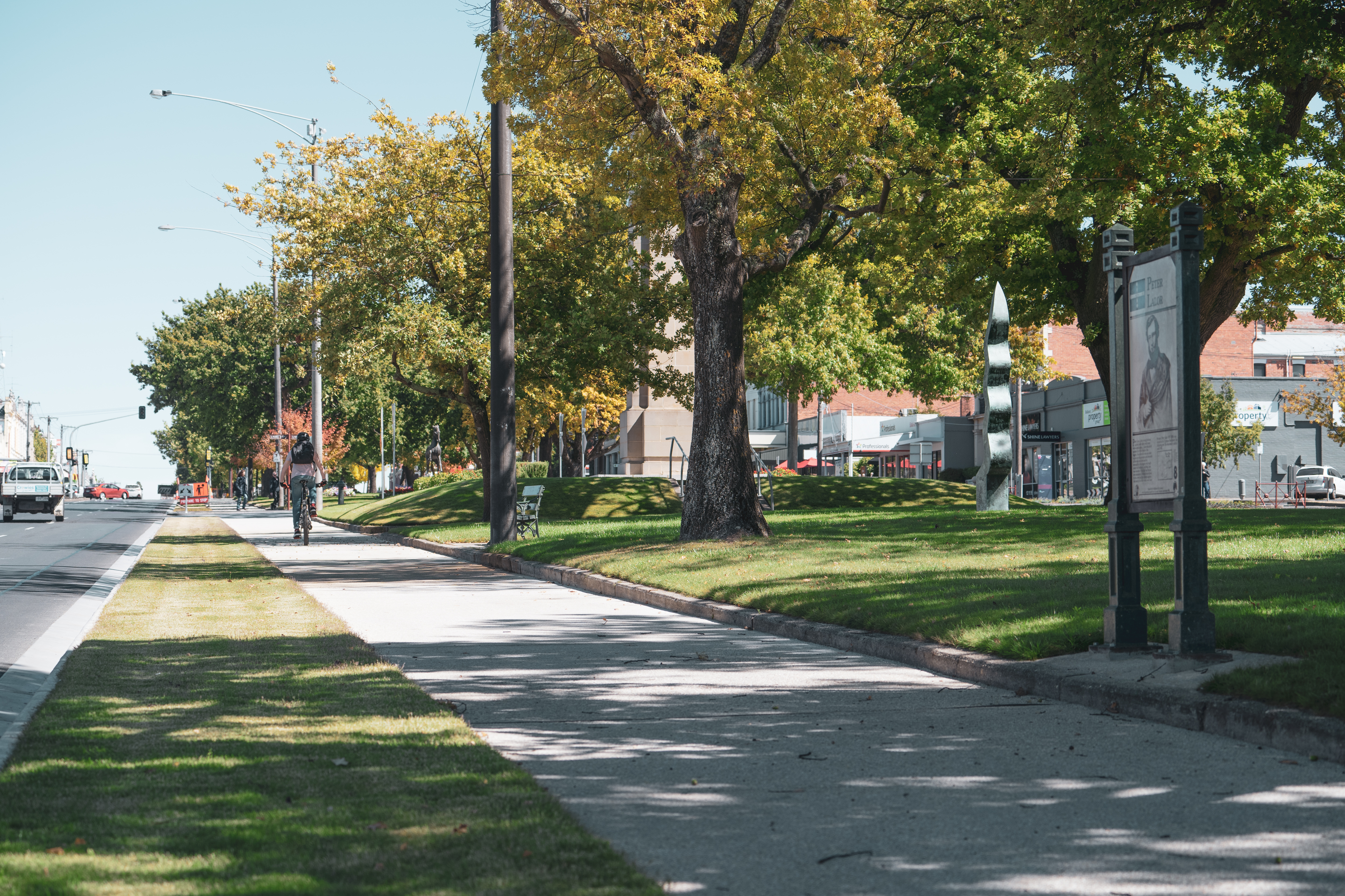 Generic image of Sturt Street shared path