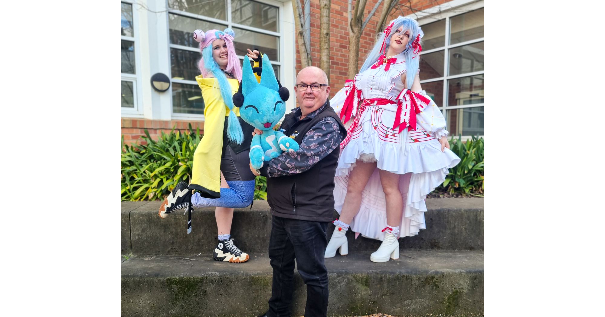 City of Ballarat Mayor, Cr Des Hudson with PopCon cosplay judges