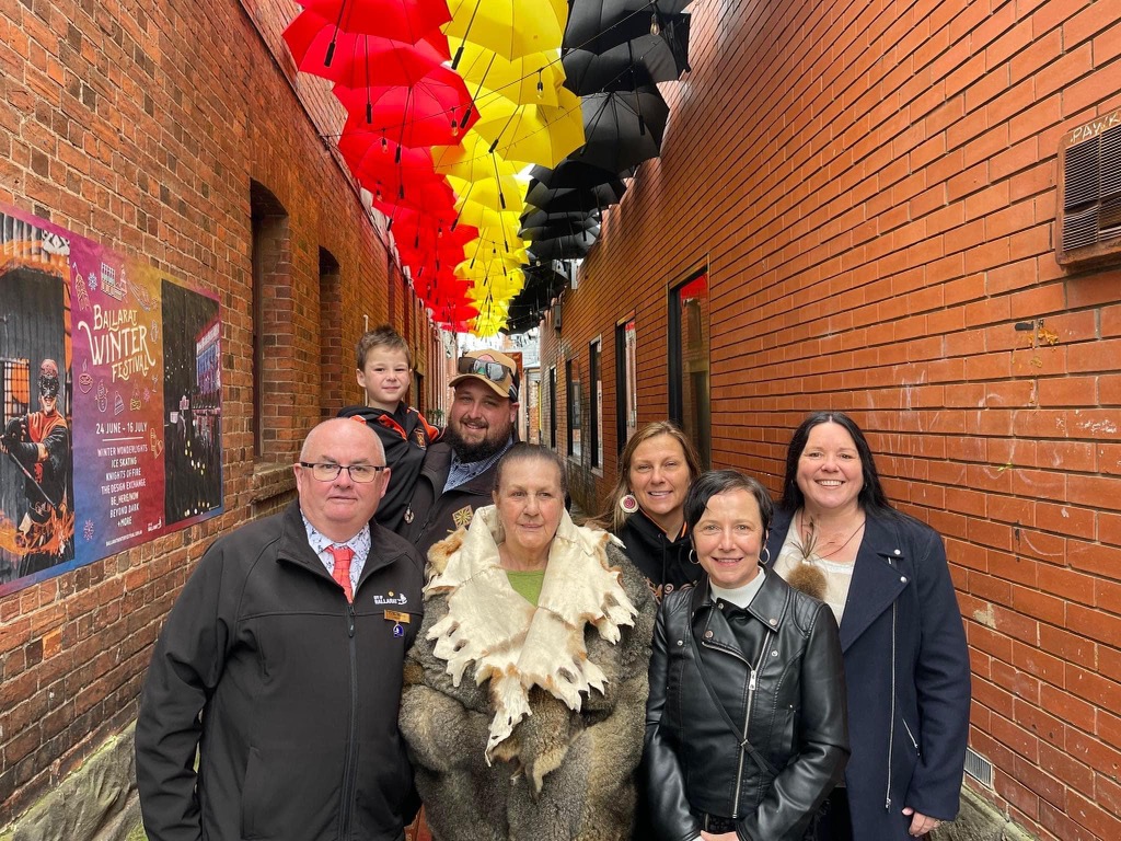 Photo of Mayor Hudson, Councillor Coates and members of our indigenous community in Hop Lane