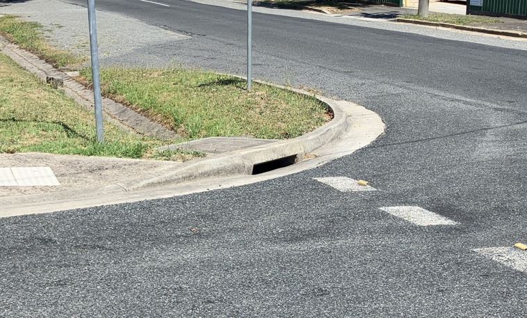 Bradshaw Street, Golden Point - Pit upgrade to include grated flume. - Before the works were completed