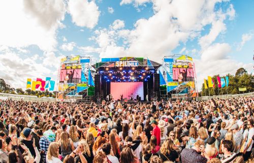 Crowds at the 2019 Ballarat Spilt Milk festival.