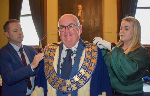 Cr Des Hudson with Mayoral Chains after being elected