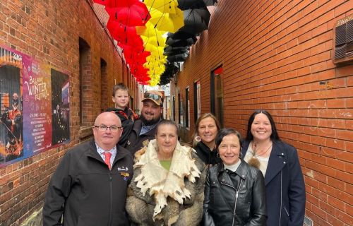 Photo of Mayor Hudson, Councillor Coates and members of our indigenous community in Hop Lane