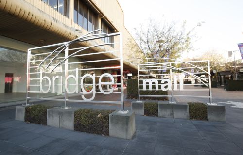 Bridge Mall sign