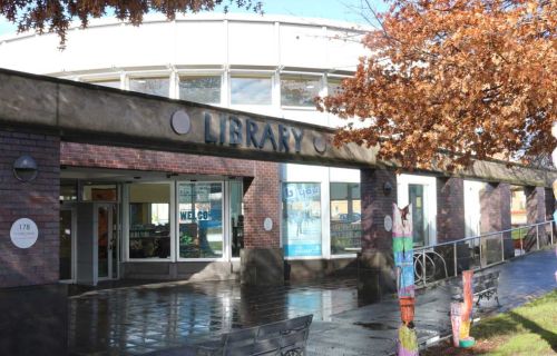 Front entrance of Ballarat Library