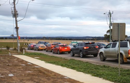 Traffic congestion on Dyson Drive