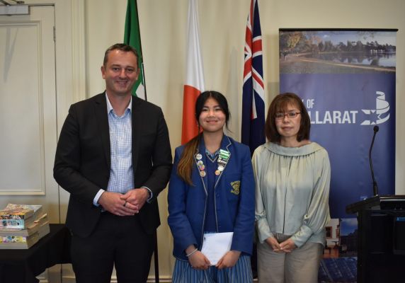 City of Ballarat Mr, Cr Daniel Moloney, with Japanese Speech contest winnerwinner, Loreto College student, Mathilda Carli, and contest judge Yukiyo Bayly.