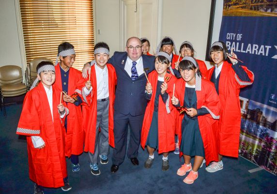 Current City of Ballarat Mayor, Cr Des Hudson during a previous visit from Inagawa representatives