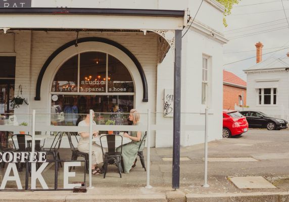 Generic image outdoor dining at a cafe