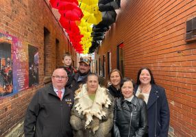 Photo of Mayor Hudson, Councillor Coates and members of our indigenous community in Hop Lane