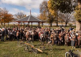The crowd gathering at Lake Wendouree for the Ballarat Tweed Ride as part of the 2023 Ballarat Heritage Festival.